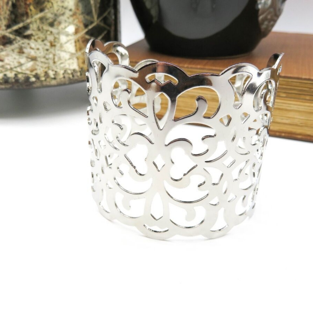 🎄I AM, Bracelet, Chunky Wide Silver Tone Floral Scroll Cuff, NWT